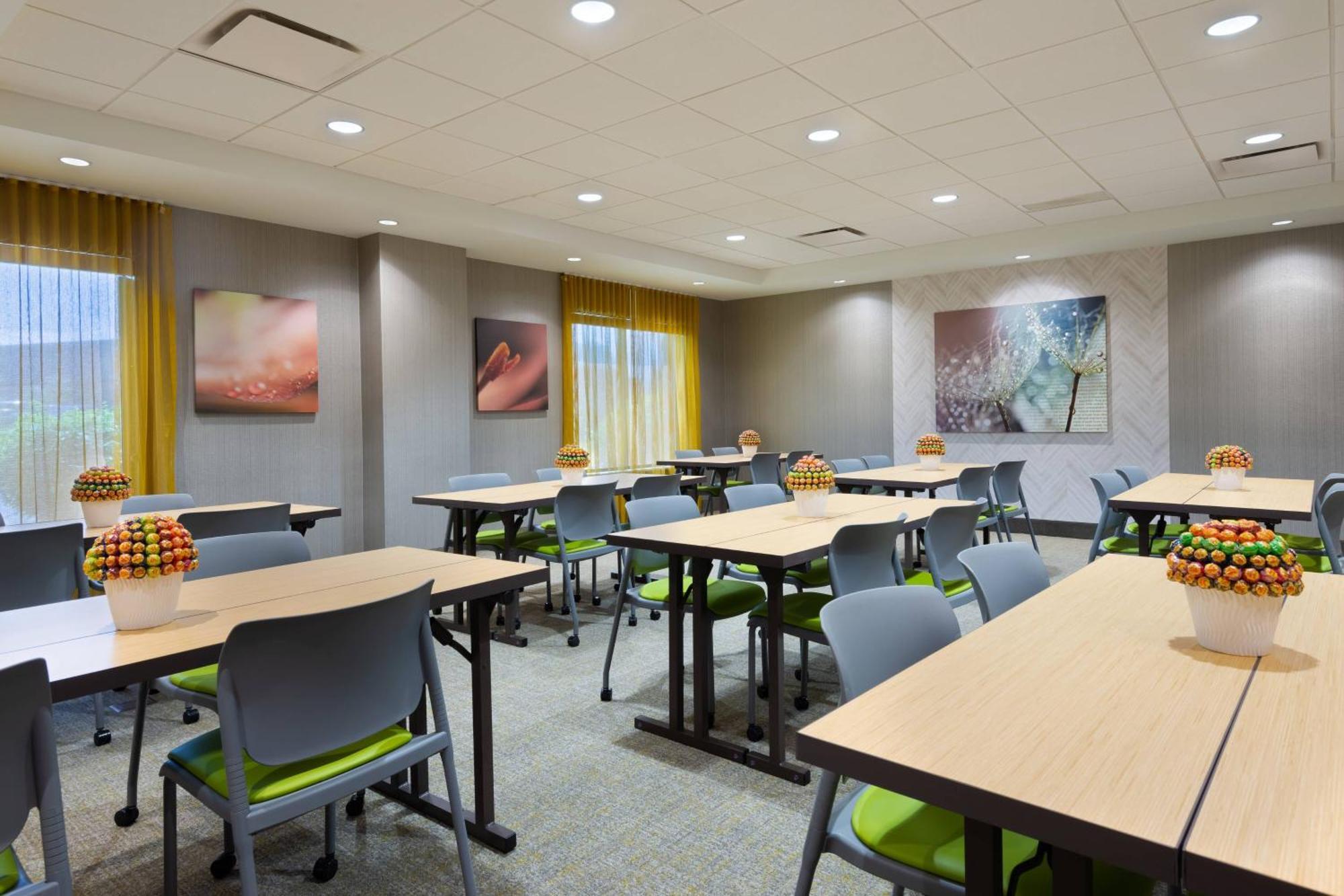 Springhill Suites By Marriott Cleveland Solon Экстерьер фото