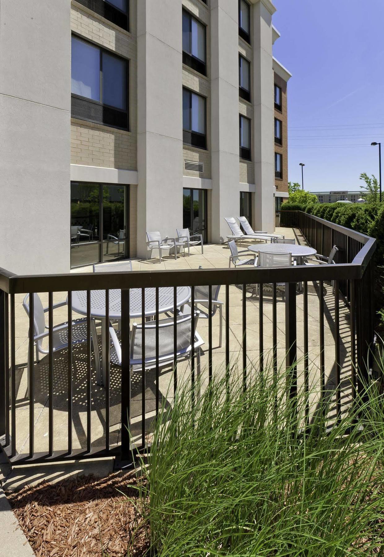 Springhill Suites By Marriott Cleveland Solon Экстерьер фото